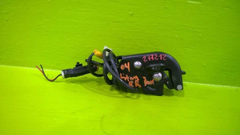 04-15 TITAN PASSENGER RIGHT REAR DOOR LOCK LATCH OEM 2772-12