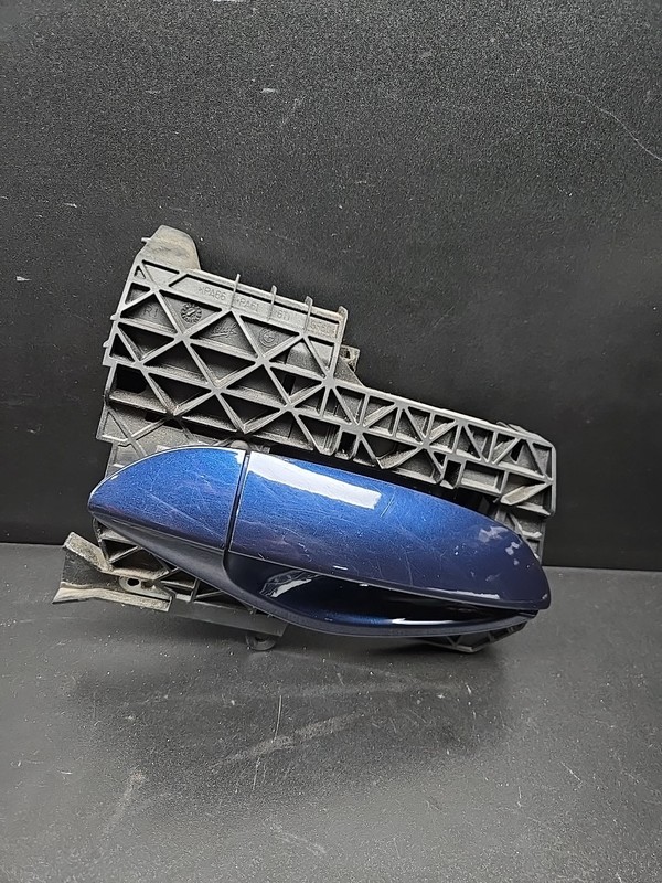 09-16 BMW E89 Z4 Roadster Right Outside Passenger Door Handle Deep-Sea Blue OEM