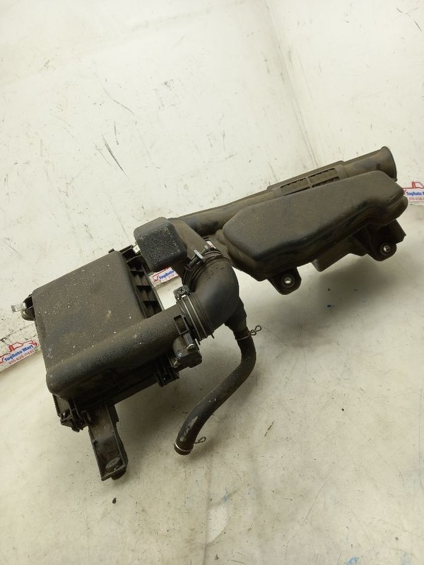 10-18 TOYOTA PRIUS 1.8L AIR CLEANER VIN EU 7TH & 8TH DIGIT