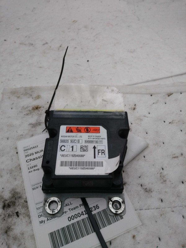 Used Air Bag Module fits: 2020 Nissan Murano Air Bag under console 3.5L 6 cylind