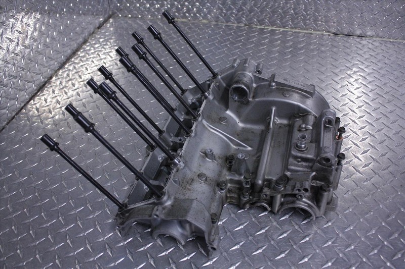 2000 YAMAHA YZF 600 R ENGINE MOTOR BLOCK CRANK CASING #1 OEM YZF600R 00