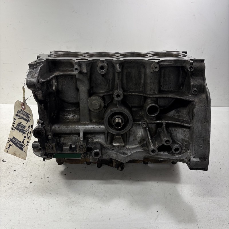 96-00 Honda Civic Engine Block D16Y8 11000-P2E-810 OEM