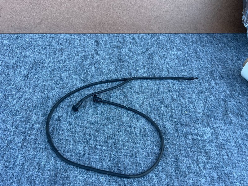 GENESIS GV70 22-26 OEM WINDSHIELD WIPER WASHER NOZZLE HOSE TUBE PIPE W/ NOZZLE