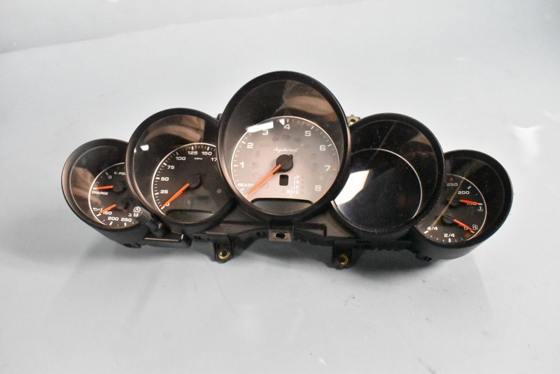 2012 Porsche Cayenne 3.0L Hybrid OEM Speedometer Gauge Cluster 7P5920903L 2011