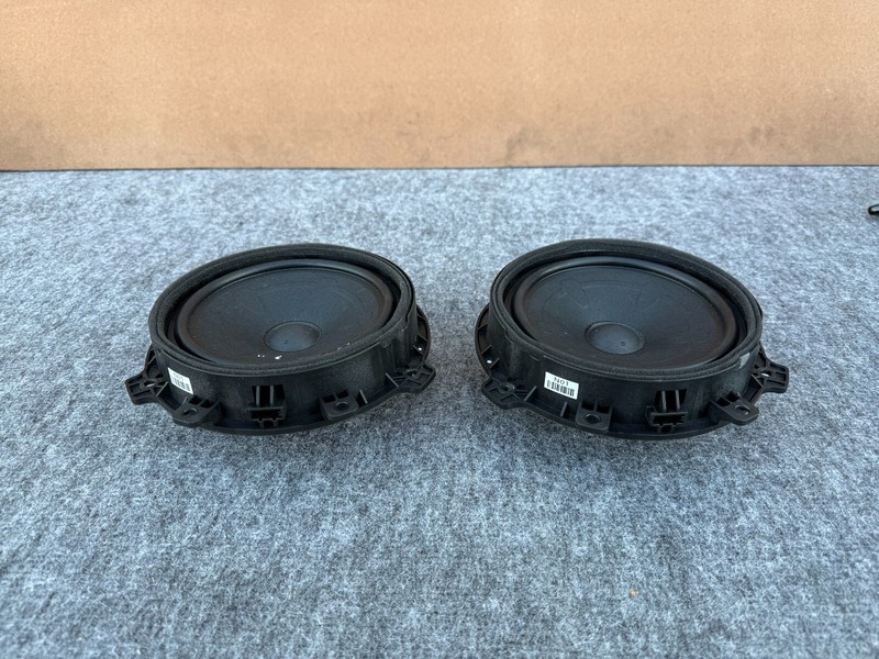 HYUNDAI IONIQ 5 2022-2025 OEM FRONT LEFT AND RIGHT DOOR SPEAKERS ASSEMBLY (PAIR)