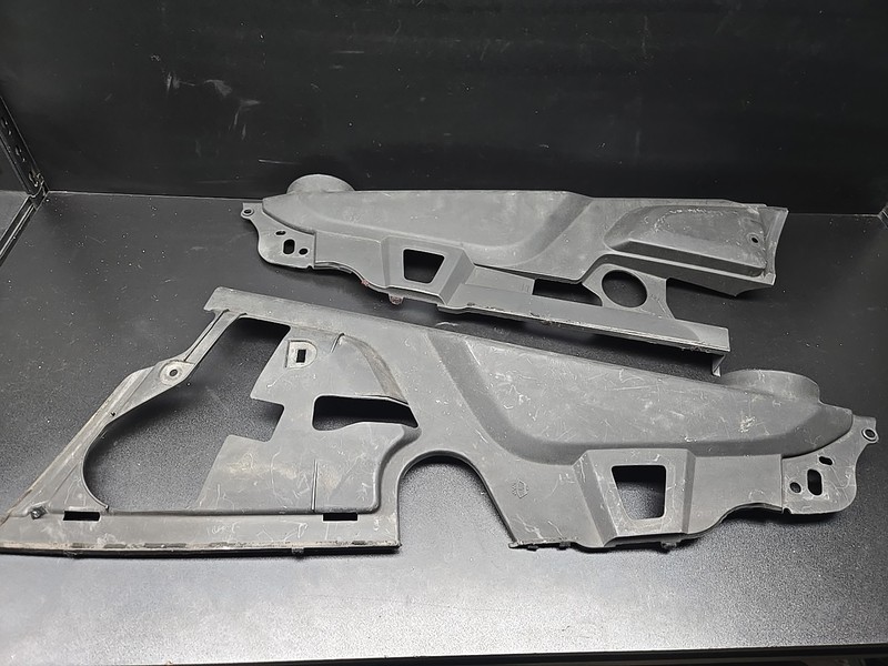 11-14 Porsche Cayenne 958 VR6 Engine Bay Cover Panel Right & Left Side Set OEM