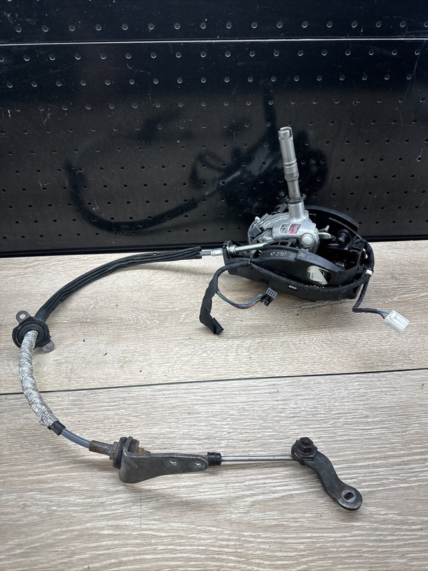 04-18 Maserati GranTurismo GranCabrio Floor Shifter Gear Shift Selector OEM
