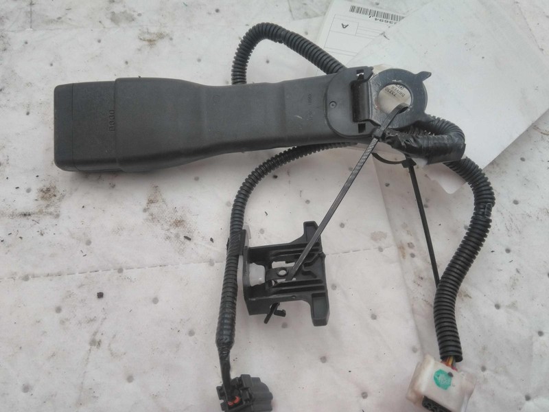 2021 Toyota Avalon OEM White Seat Belt - Used, 29K Miles, Warranty Included