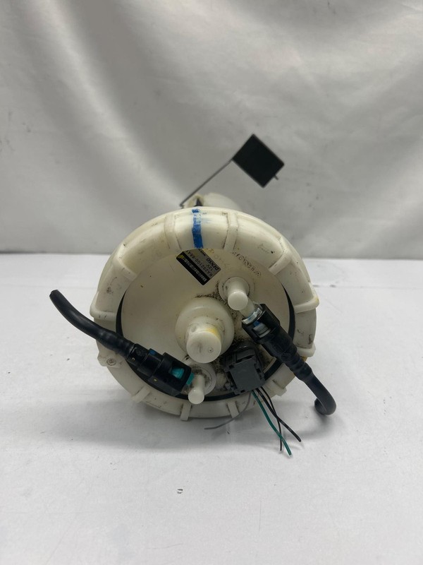 2018 2019 2020 Mitsubishi Outlander fuel pump assembly gas 2.4L FWD
