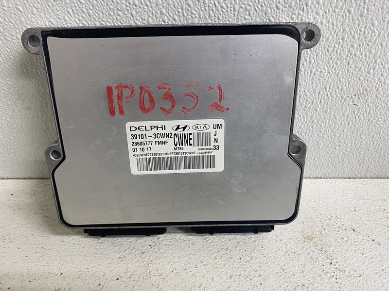 2015 Kia Sorento 3.3 Engine Computer Control Module Ecu Ecm Pcm 39101-3CWN2