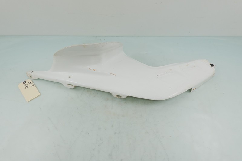 1986 Honda TRX250R Aftermarket MAYER Front Right Side Fender Plastic White