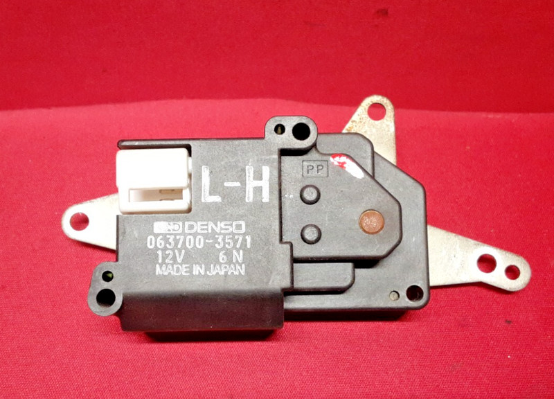 Denso Servo for Toyota / 1993 Lexus ES300063700-3571