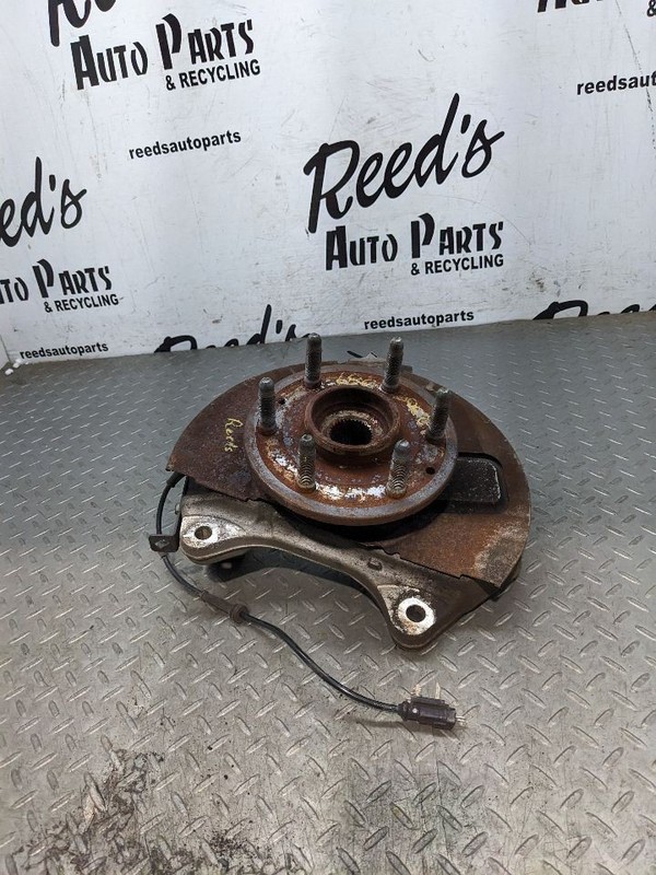 Passenger Right Front Spindle/Knuckle Fits 15-20 ESCALADE 1107302