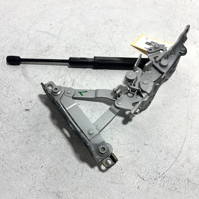 Front Hood Left Hinge W/ Lift Cylinder Mercedes-Benz S550 2014-2017 OEM
