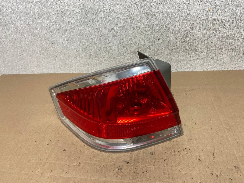2008 2009 2010 2011 Ford Focus Sedan Left Driver Lh Side Tail Light AE6103 LK