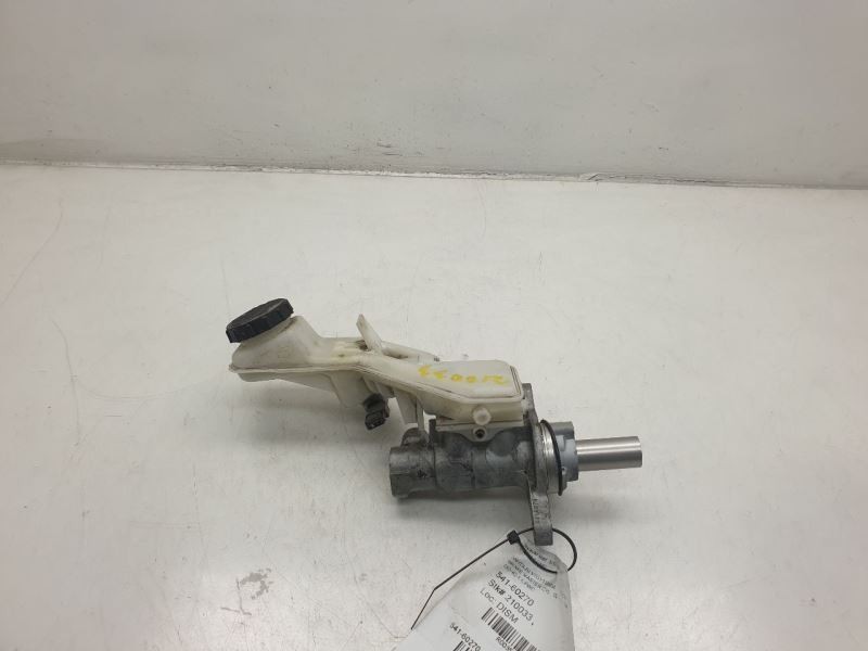 16-18 TOYOTA YARIS 1.5L 4CYL FWD BRAKE MASTER CYLINDER ASSEMBLY