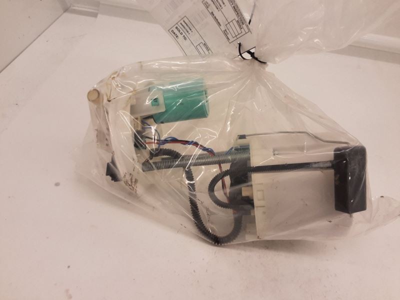 Fuel Pump Assembly Gasoline Manual Transmission Fits 16-18 CRUZE 3307979