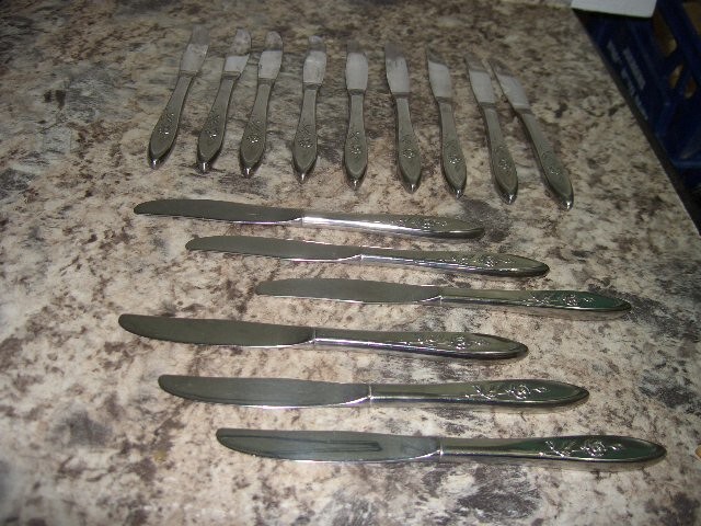 15 dinner knivesmy rose Oneida Community Stainless Flatware 8 1/2"NICE lot