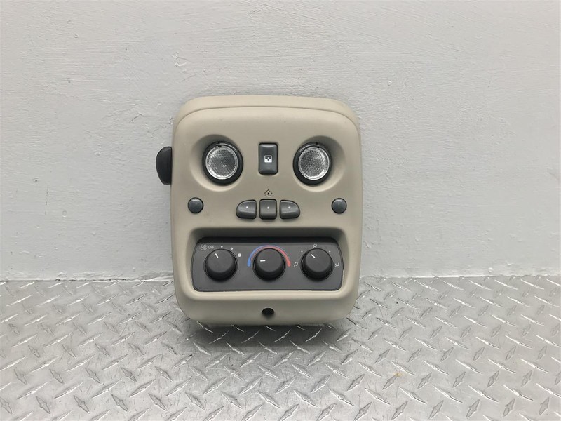 02 GMC YUKON XL 1500 2500 OVERHEAD CONSOLE WITH TEMP CONTROL TAN OEM 15748176