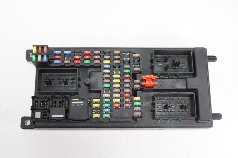 JAGUAR XJ Fuse Box Relay Junction Box BCM BCU OEM 2010 - 2013