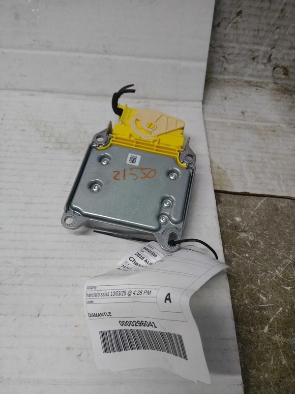 Used Air Bag Module fits: 2016 Audi A6 Air Bag under center console ID 4G0959655