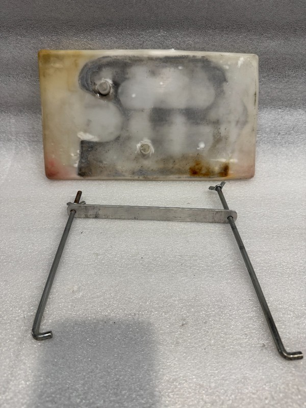 2003-2009 4runner LEXUS GX470 BATTERY TRAY P5491b116