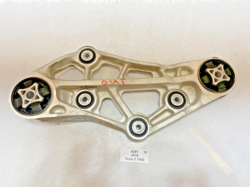 ✅ 2016-2020 OEM Tesla Model X Front Drive Unit Motor Mount Suspension Bracket
