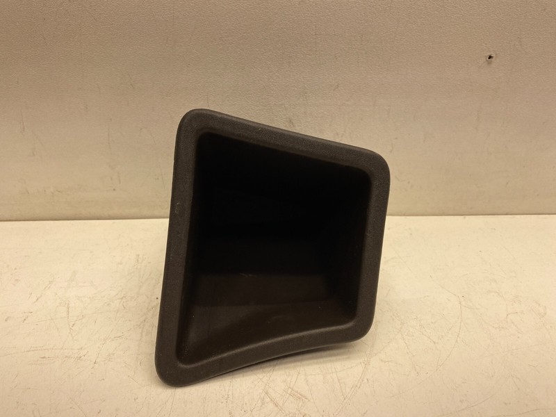 2014-2016 JEEP GRAND CHEROKEE LEFT REAR STORAGE COMPARTMENT CUBBY BIN BROWN OEM
