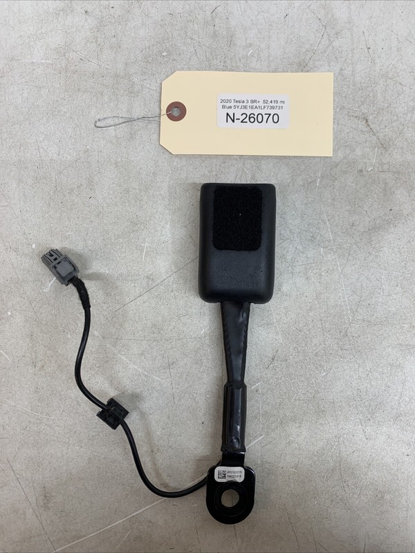 ⚡️20-22 Tesla Y 3 FRONT RIGHT LEFT SEAT BELT SEATBELT BUCKLE 26070 B38