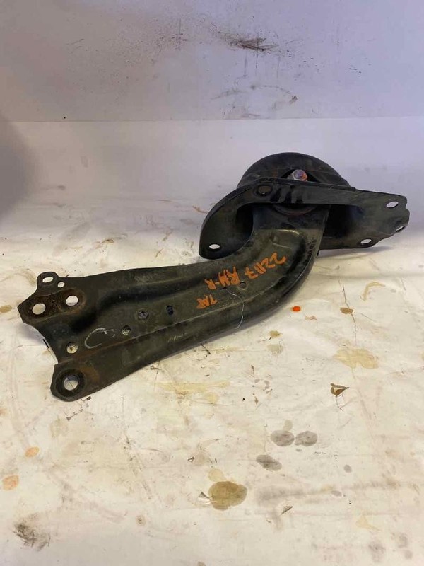 Lower Control Arm Rr TOYOTA CAMRY Right 18 19 20 21 22 23 24