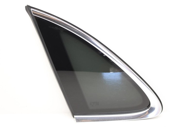 15-24 Porsche Macan 3.0L Driver Left Rear Quarter Window Glass