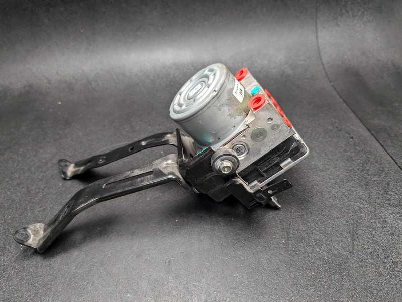 ABS Anti Lock Brake Pump 2022 Subaru Crosstrek 27536-FL230 2021 2023