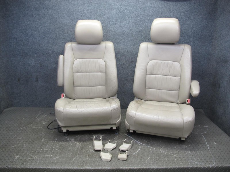 03-07 LEXUS LX470 FRONT LEFT & RIGHT LEATHER SEAT HEADREST SCREEN IVORY SET OF 2