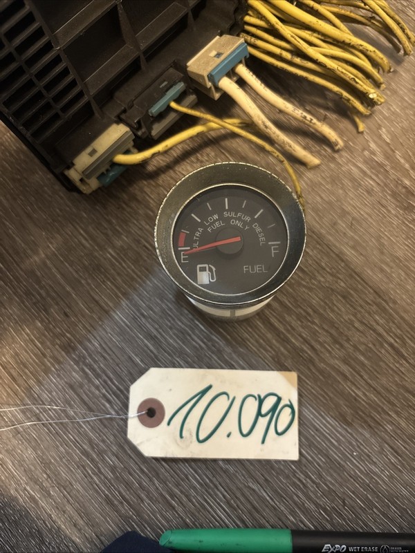 KENWORTH FUEL GAUGE - P/N: Q43-1092-307C REV.H