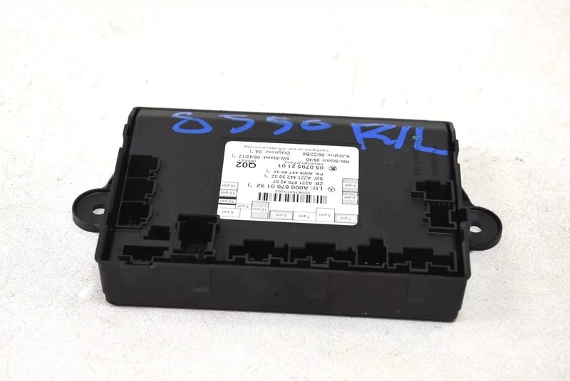 07-13 Mercedes W221 S550 S63 AMG Rear Door Control Module 0008700192 OEM