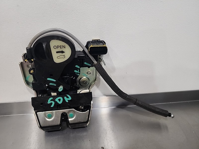 2011 - 16 Hyundai Genesis G80 Rear Trunk Lid Latch Lock Actuator 81230B1000 OEM