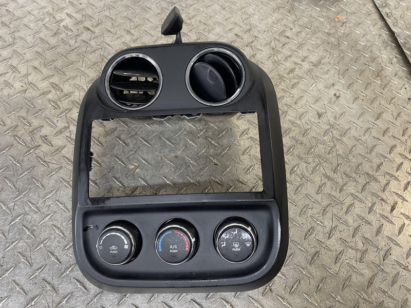 11-17 Jeep Patriot Climate Control With Bezel Oem Tested