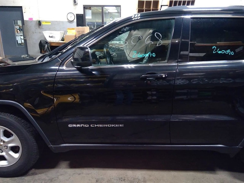 Driver Front Door Wk Body VIN E Or F 6th Digit Fits 11-22 GRAND CHEROKEE 1765381