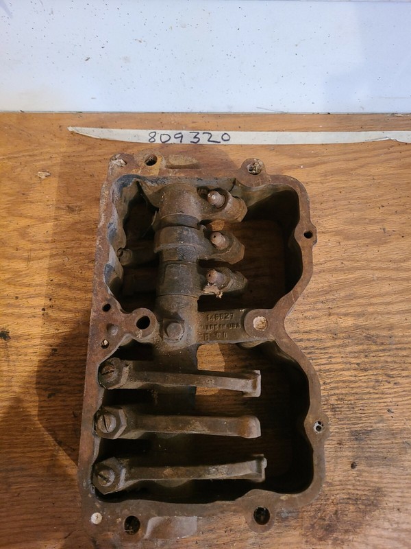 CUMMINS Rocker Arm Box Housing Assembly149627 #3
