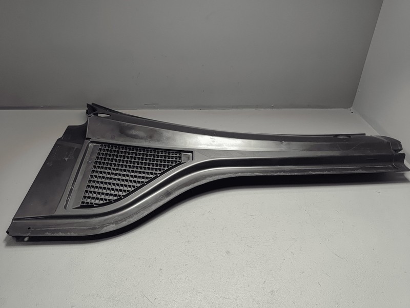 2020-2025 Volkswagen Atlas Front Left Driver Side Cowl Grille Cover OEM