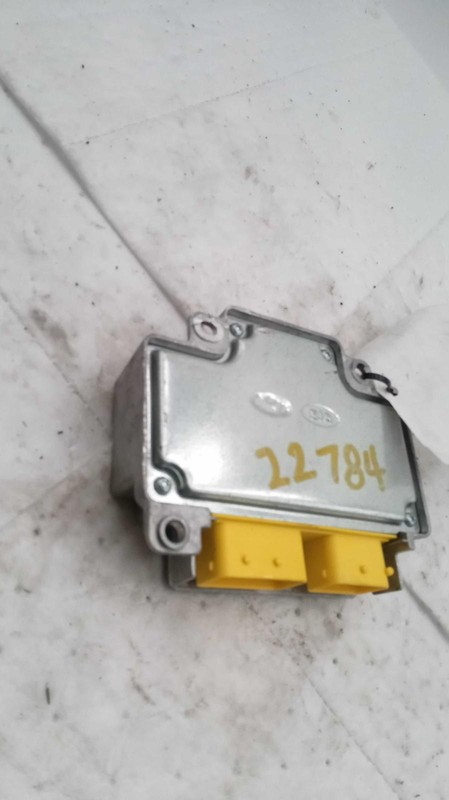 Used Air Bag Module fits: 2014 Hyundai Sonata Air Bag under console 2.4L VIN C 8