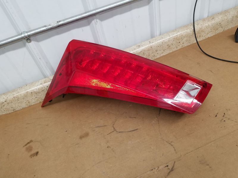 Driver Left Tail Light Fits 10-16 SRX 286103