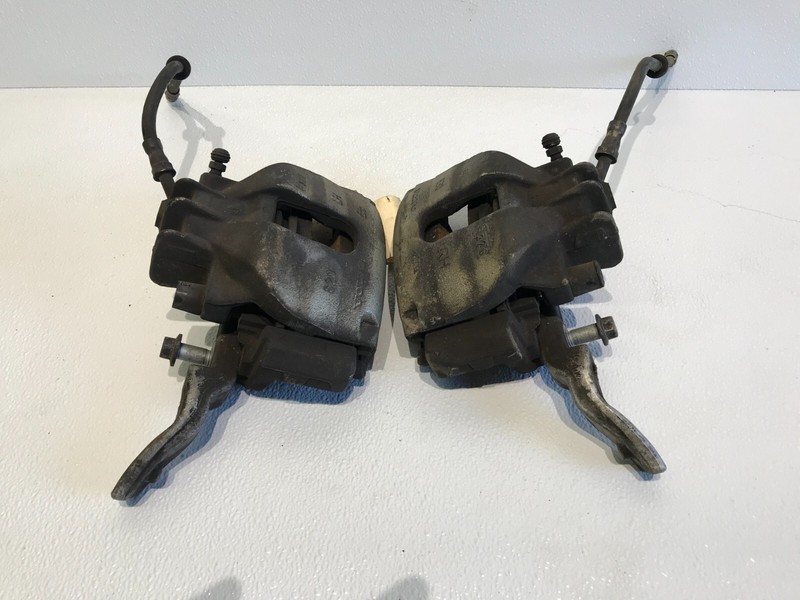 1999-2006 VOLVO 80 SERIES FRONT LEFT DRIVER SIDE BRAKE CALIPER OEM S80 20k Miles
