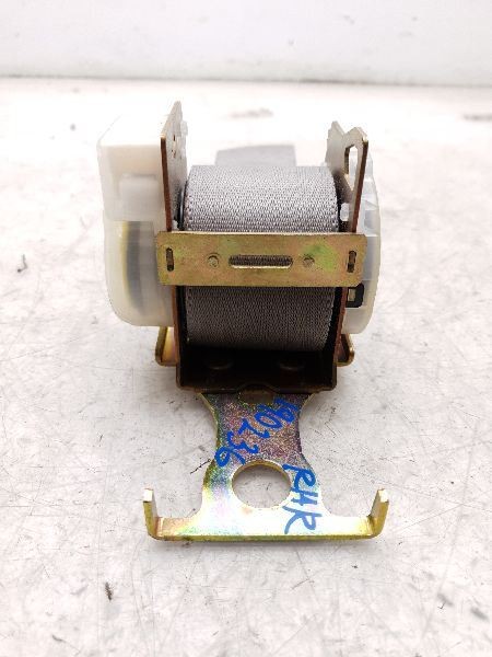 1997 TOYOTA AVALON XLS PASSENGER SIDE REAR SEAT BELT ASSEMBLY