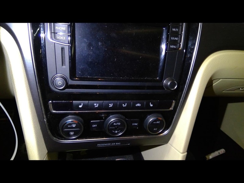 Temperature Control Dual Zone Climatronic Fits 16-19 PASSAT 1552255