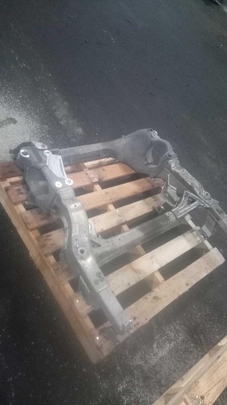 2015 MERCEDES C-CLASS Frame Crossmember OEM 2056208701 Black 113K Miles 4WD
