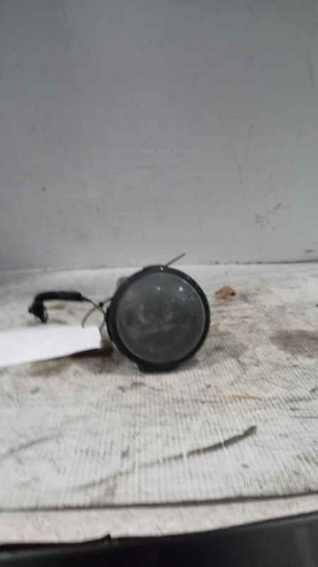 Used Driving Light fits: 2015 Nissan Quest Fog-Driving bumper mounted RH and LH