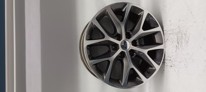 15-'17 FORD EXPEDITION Wheel 20x8-1/2 aluminum 6 Y spokes OEM Grade B