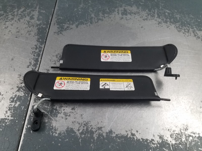 2004 Jeep Wrangler TJ Rubicon 4x4 Sun Visors #6648 K6