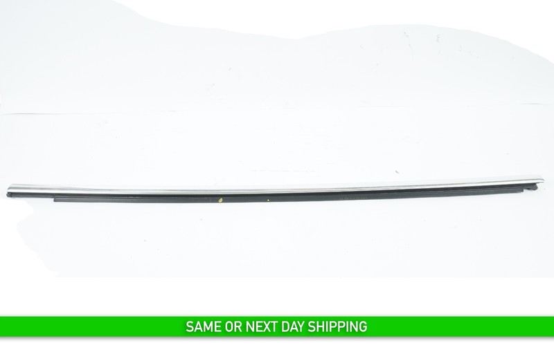 14 - 17 MASERATI QUATTROPORTE REAR LEFT DRIVER SIDE DOOR WINDOW BELT MOLDING OEM